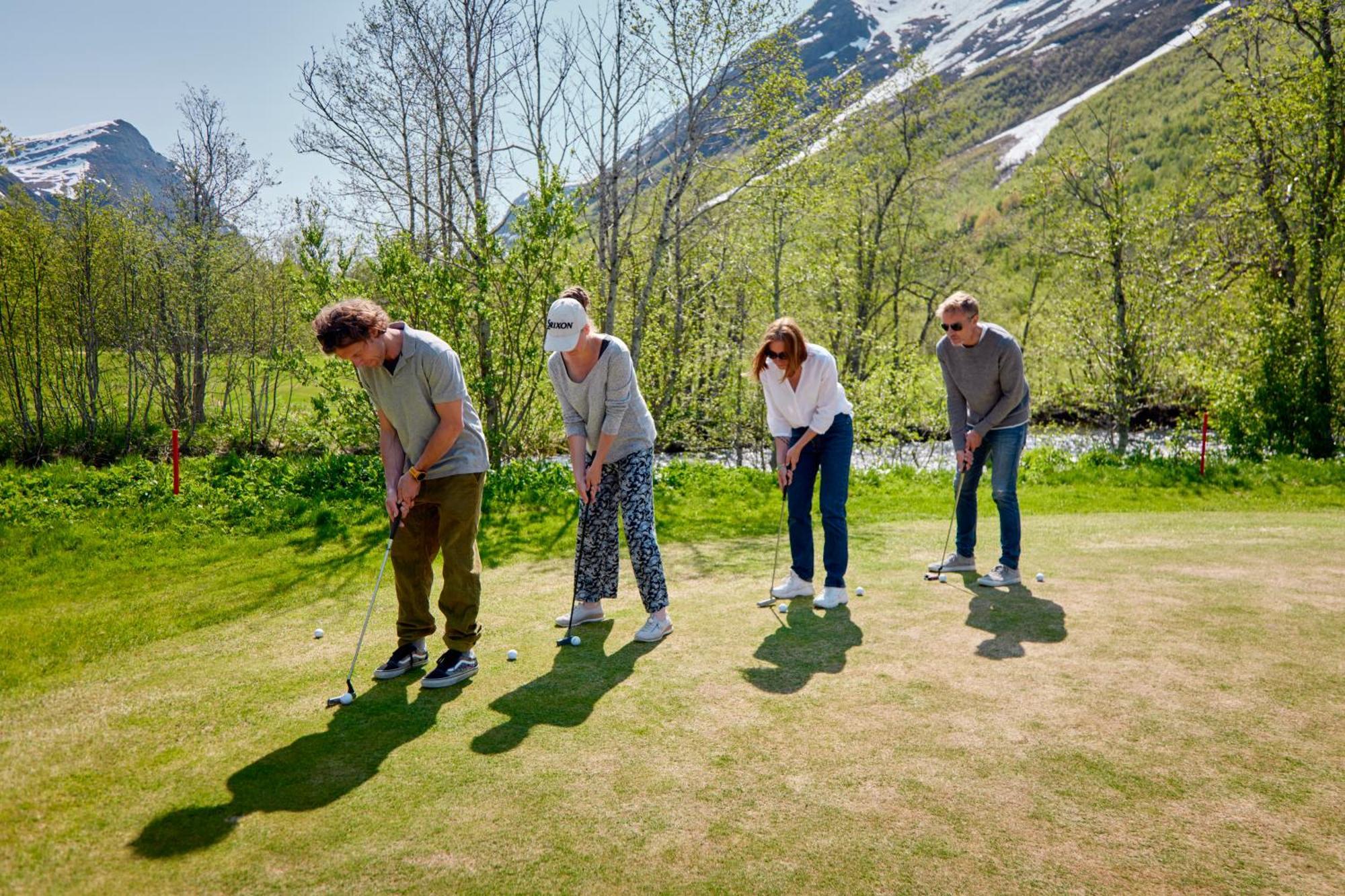Overvoll Farm Stranda  Bagian luar foto