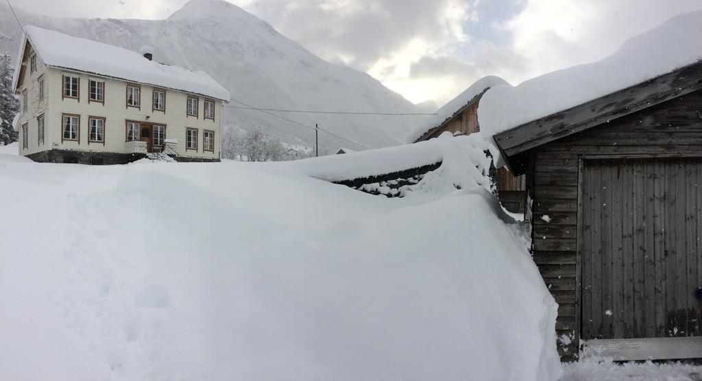Overvoll Farm Stranda  Bagian luar foto
