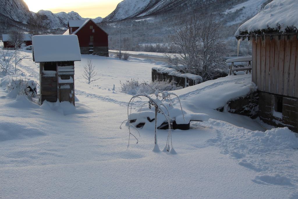 Overvoll Farm Stranda  Bagian luar foto